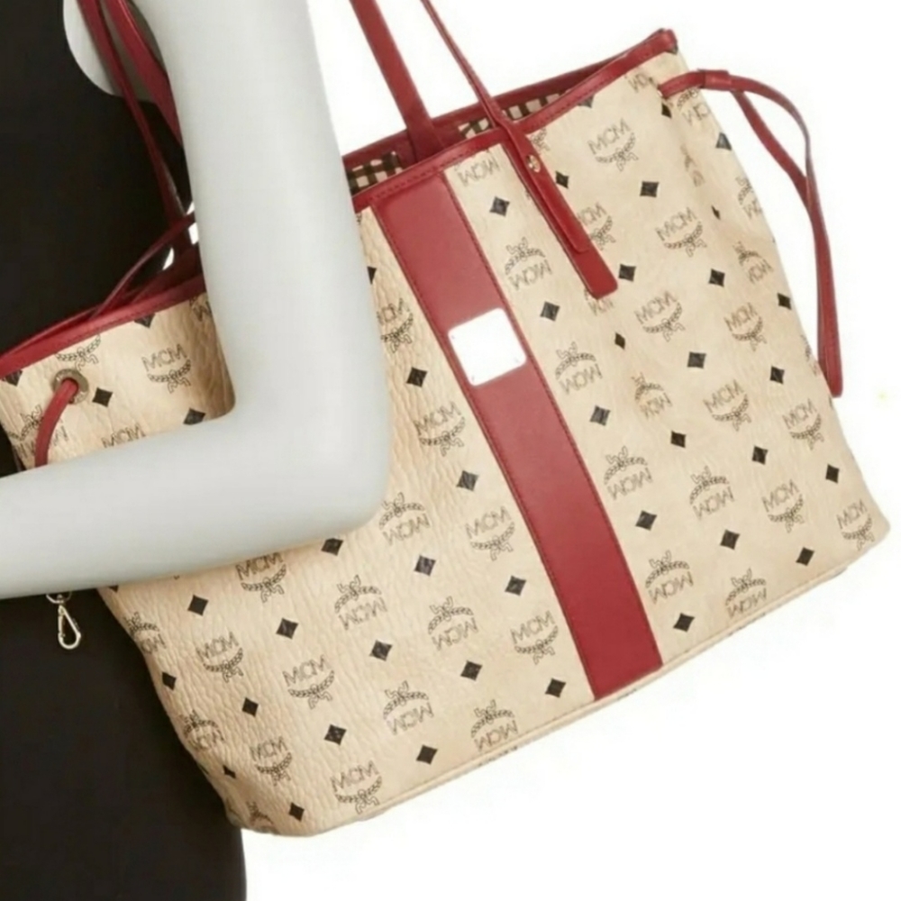 PRICE DROP! 💥NWT AUTHENTIC MCM Visetos Medium Tote Bag